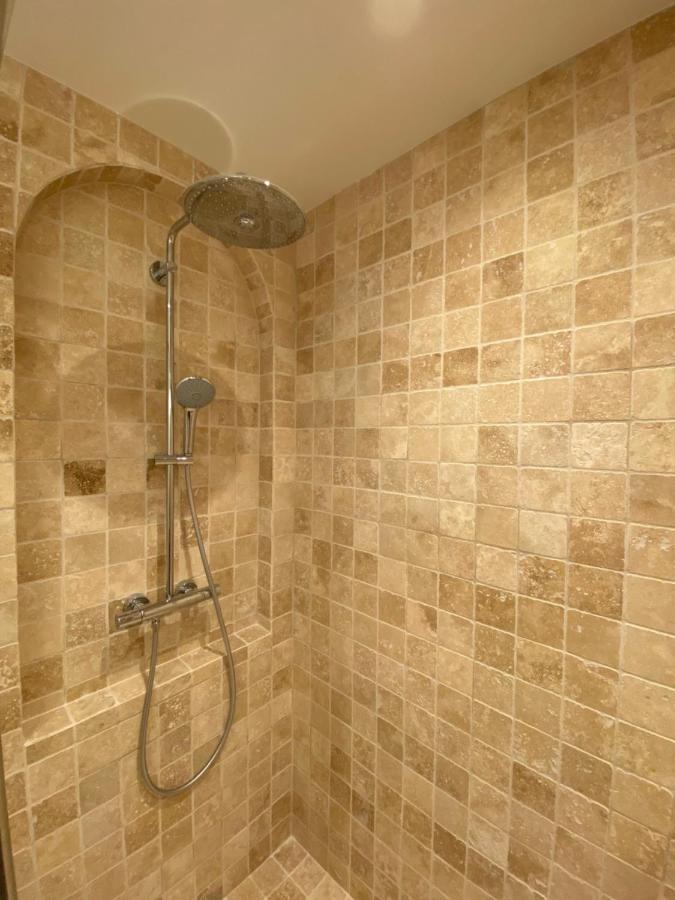 Appartement De Caractere A Ла-Рок-Гажак Экстерьер фото